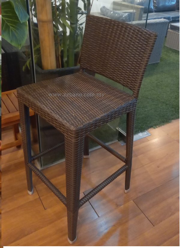 Outdoor rattan bar chairs