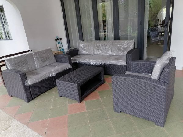 Molded outdoor patio sofa set Zebano